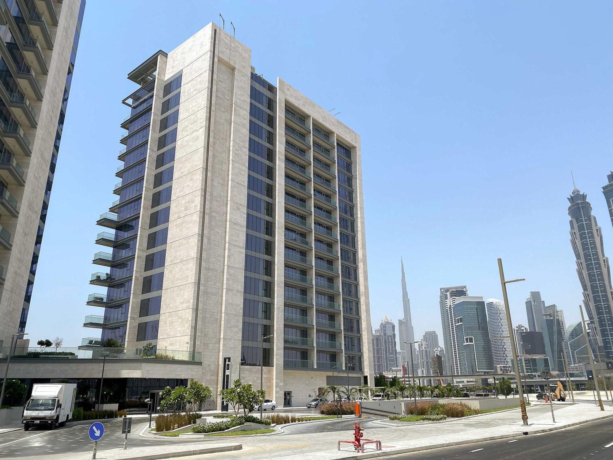 Silkhaus Elite 1bdr In Canal Front Tower Apartment